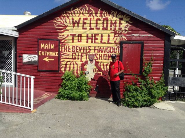 Tali in Cayman 2.jpg