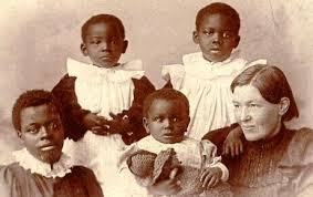 Mary Slessor with her children